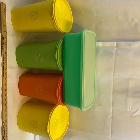 Vintage tupperware lot 5 large 3 square and round rare containers press seal - Picture 1 of 7
